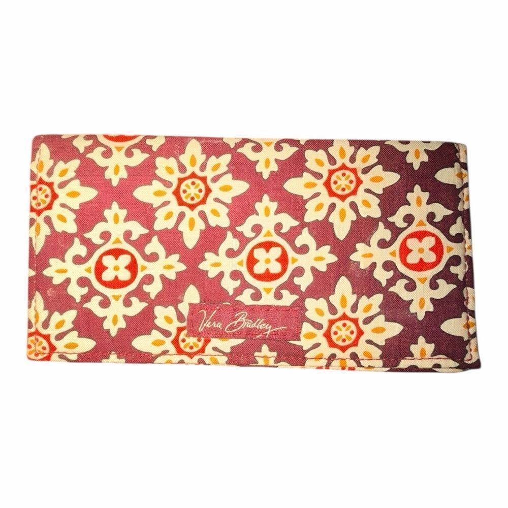 Vera Bradley Medallion Checkbook Cover Burgundy Cream NWOT